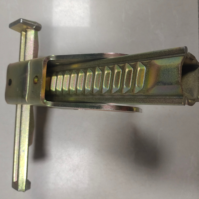 Дешевая цена Peri / Doka Стальные опалубочные аксессуары Чугунная зажимная система BFD