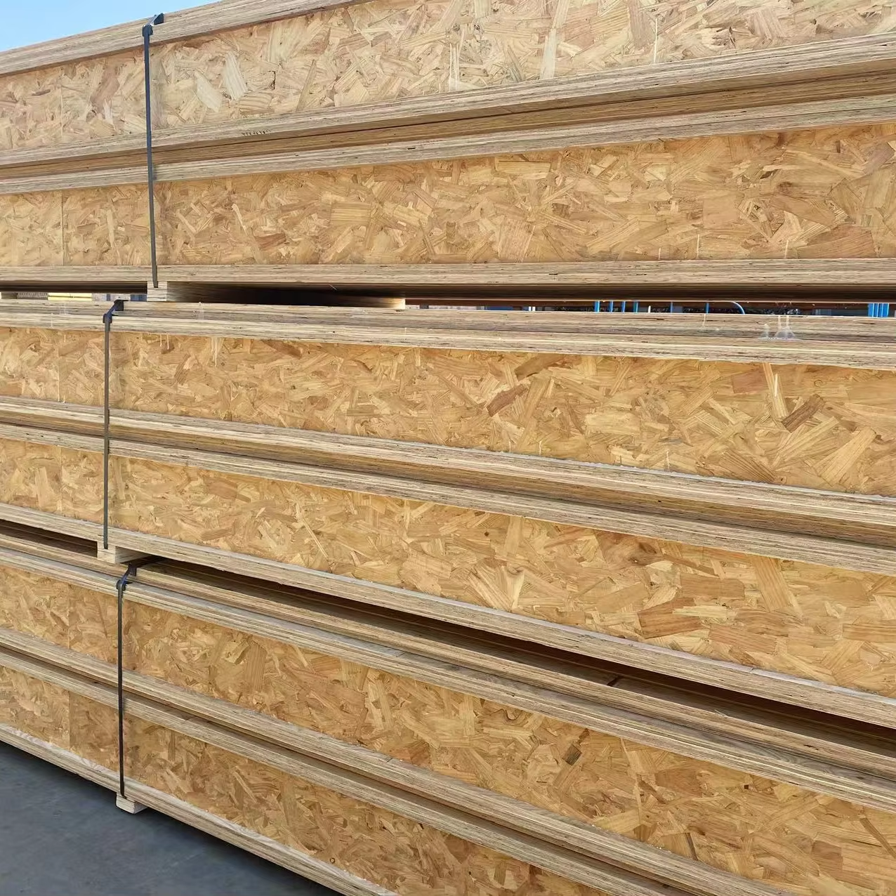 Современный дизайн LVL Flange i Joist OSB Board Фабрика прямой отделки деревянного материала для домостроительных изделий