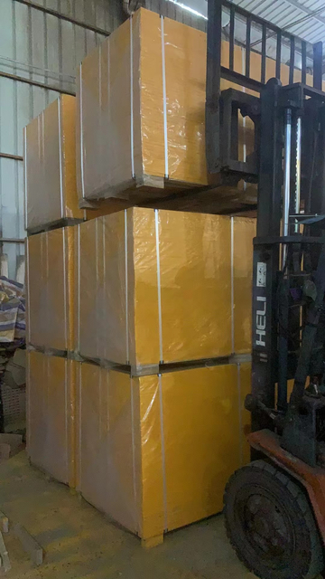 Высококачественная 27-миллиметровая 3-пять желтых закрытых панелей 27-мм трехслойная доска сосновой дерева для применения