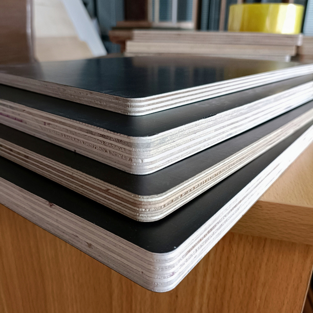 Дешевая цена, облицованная пленкой, опалубочная фанера для строительства