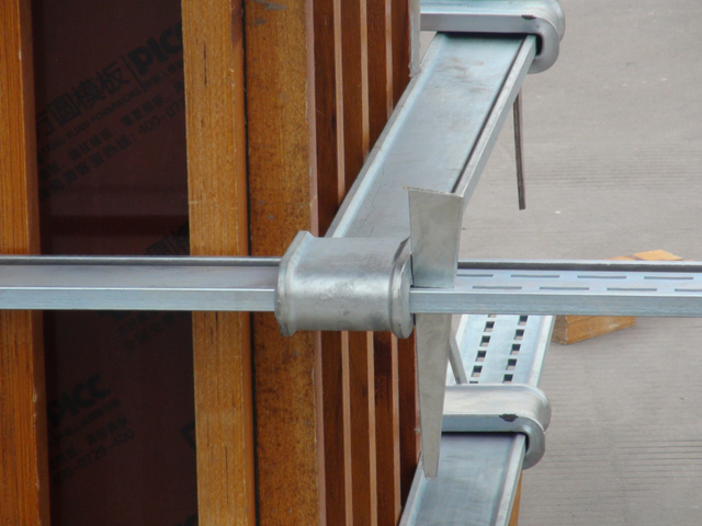 Высококачественные настраиваемые регулируемые квадратные колонны Фокауры Низкая стоимость с регулируемыми сэкономивными функциями, изготовленными в Китае