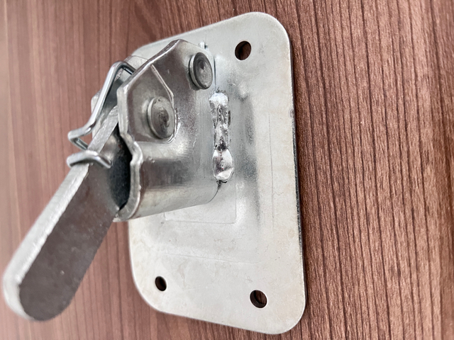 Пружинные хомуты стальной оцинкованной опалубки быстрого прессования