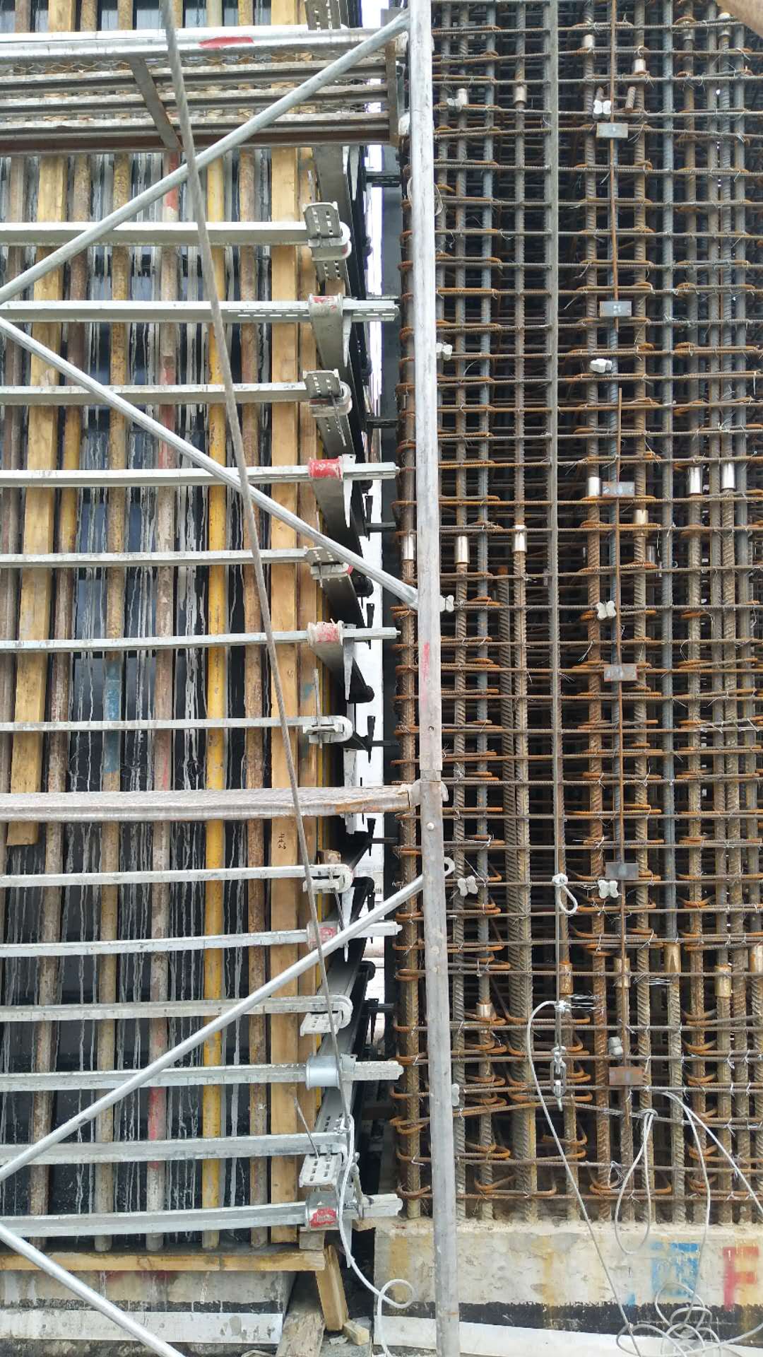 Зажим колонки